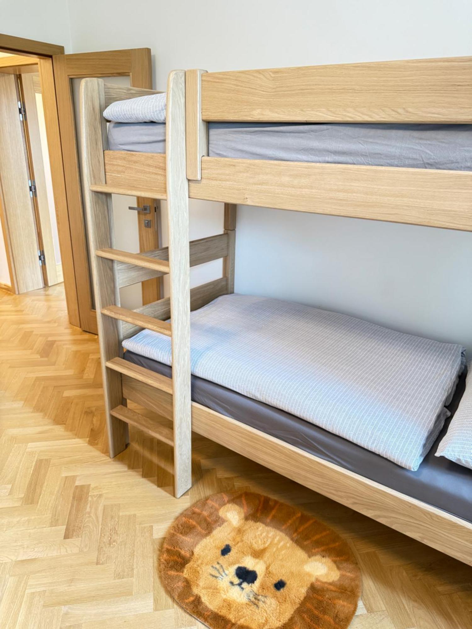 Familyvilla, New 4 Luxury Big Apartments, Parking Apartament