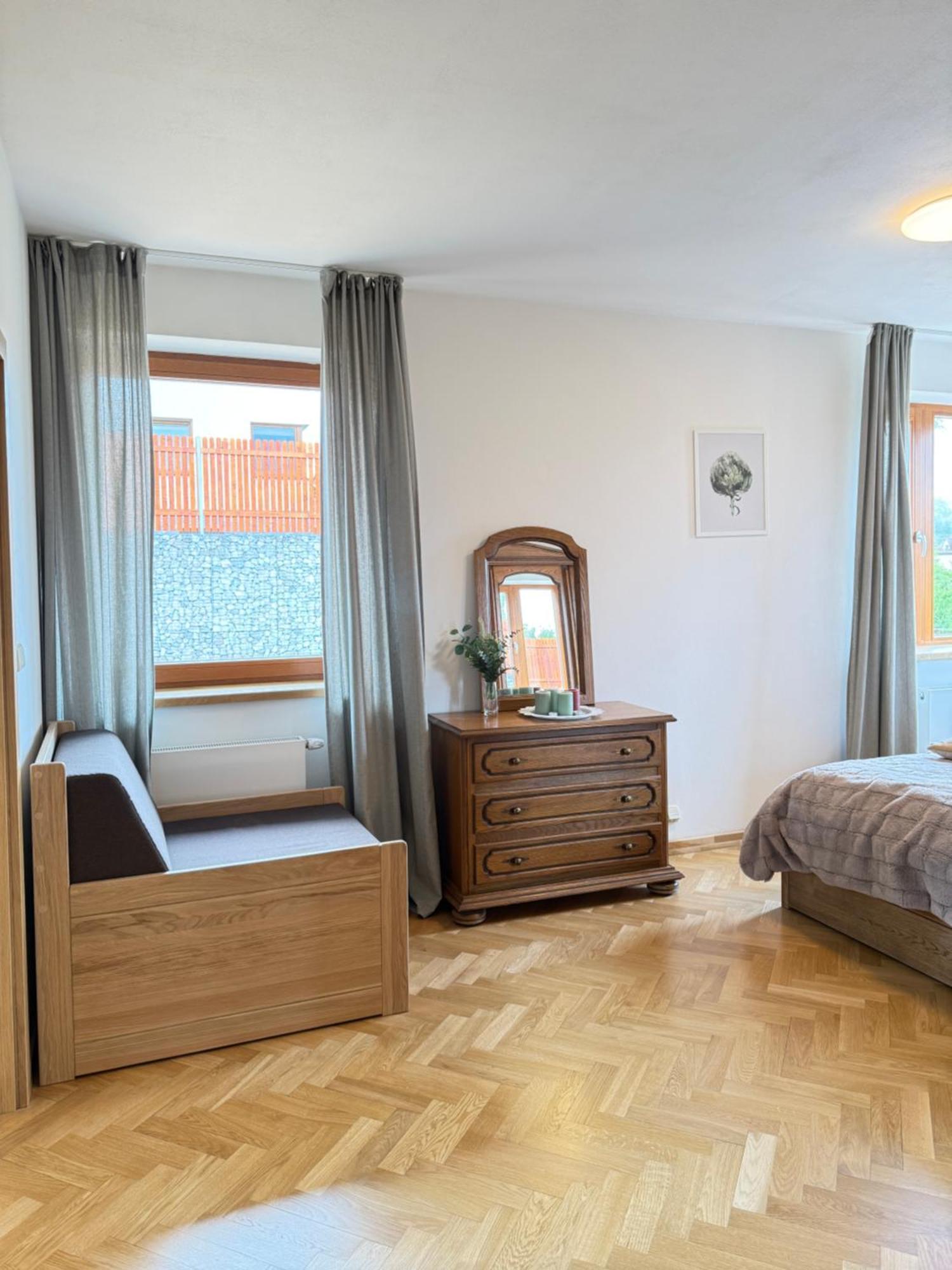 Familyvilla, New 4 Luxury Big Apartments, Parking Apartament *